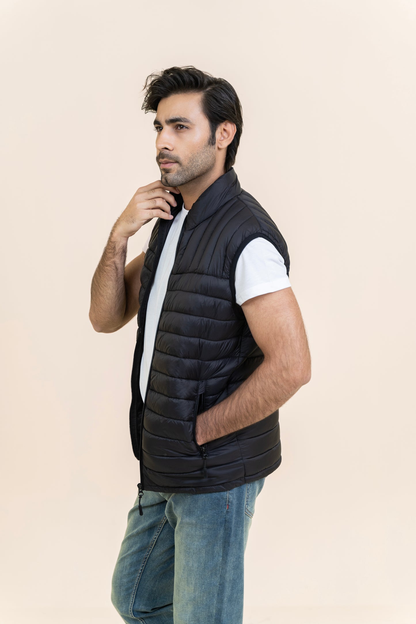 Markhor Black Puffer Sleeve Less Jacket T211-T2